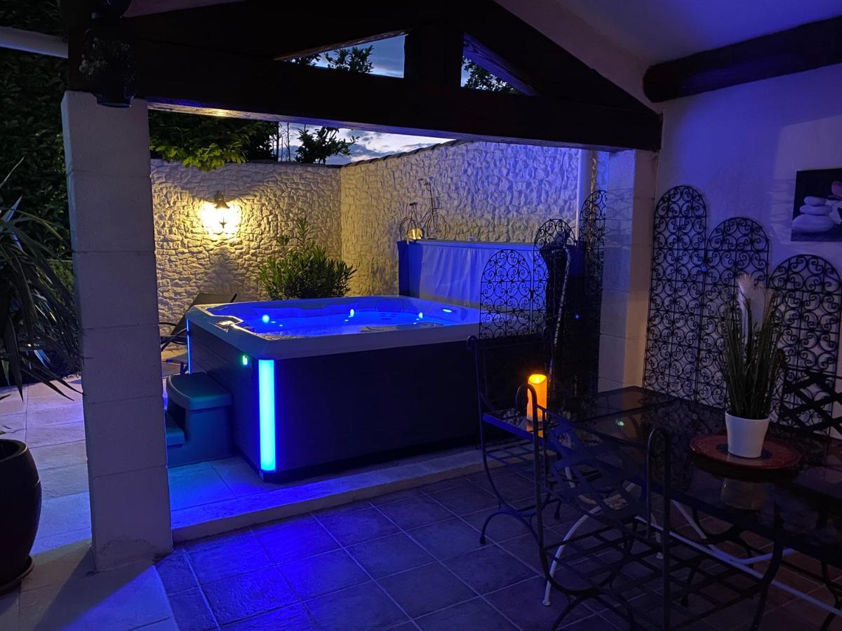 Mas Beau Soleil & Spa Cottages De Charme Avec Jacuzzi&Jardin Prives Saint-Remy-de-Provence Bagian luar foto