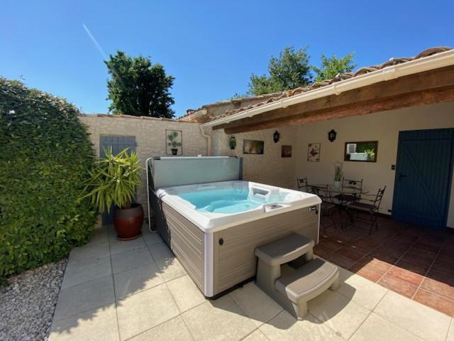 Mas Beau Soleil & Spa Cottages De Charme Avec Jacuzzi&Jardin Prives Saint-Remy-de-Provence Bagian luar foto