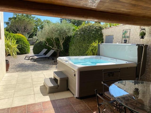 Mas Beau Soleil & Spa Cottages De Charme Avec Jacuzzi&Jardin Prives Saint-Remy-de-Provence Bagian luar foto